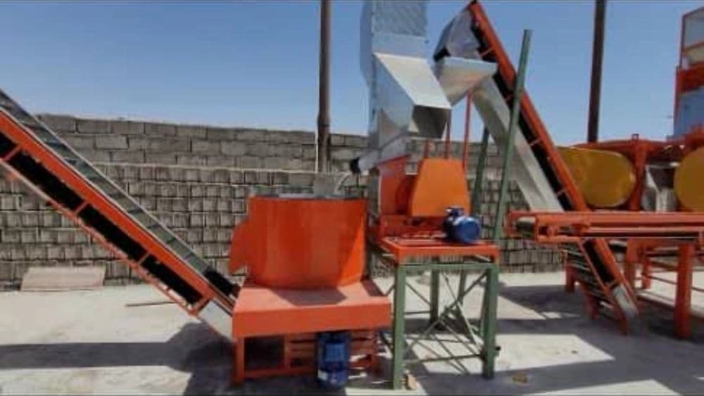 دستگاه چرخ آبی پوست‌گیری پسته